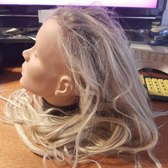 NEW !  Long 27 Inch Hair Curly Wavy Wig Golden Blonde main image 5